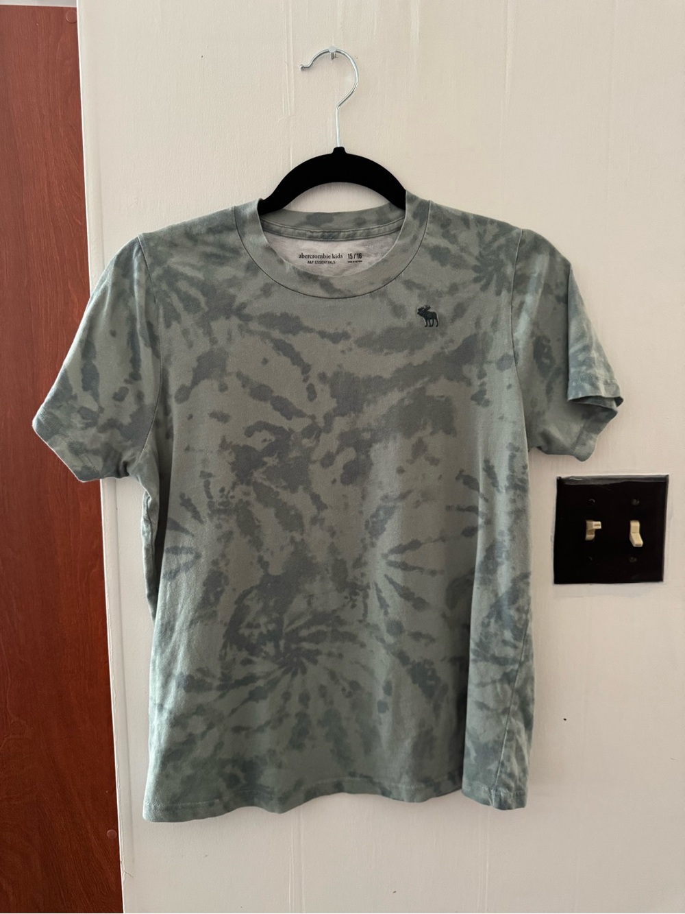 Abercrombie Kids Green Tie-Dye Crew Neck T-Shirt | Size 15/16